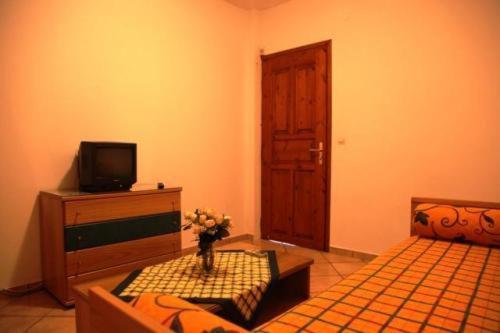 Terpsichore Apartments Kyparissia Ngoại thất bức ảnh